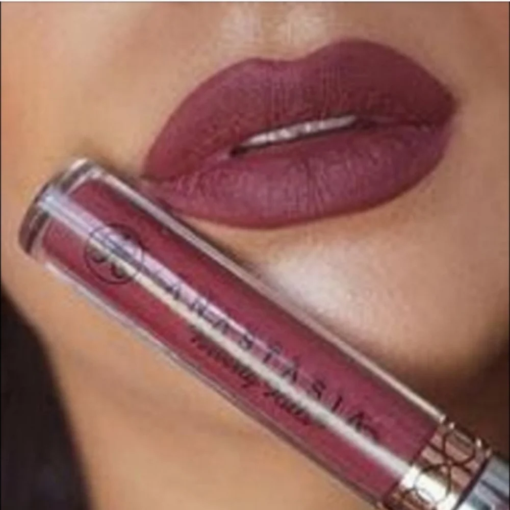 NIB Anastasia Beverly Hills Red Lipstick Liquid Matte